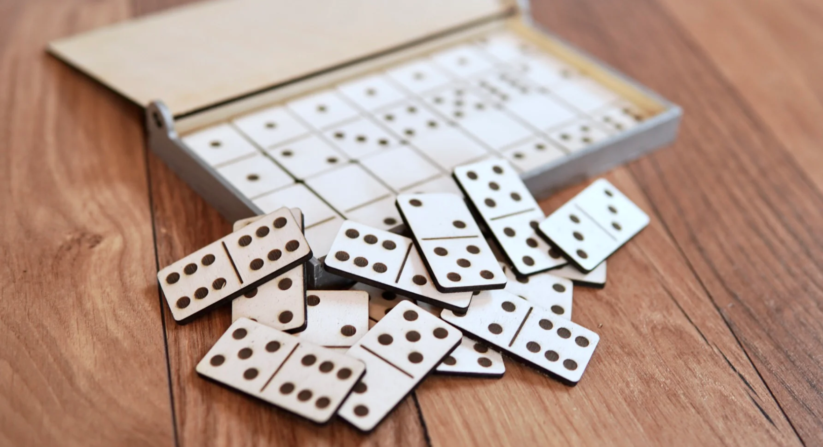 Play Block Dominoes Game Online